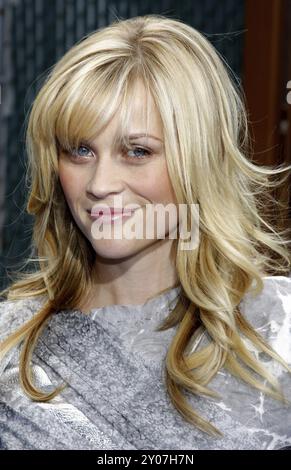 Reese Witherspoon à la première de Los Angeles de 'Monsters vs. Aliens' tenue à l'amphithéâtre Gibson de Universal City sur 22 mars 2009. Crédit: Lu Banque D'Images