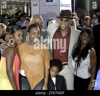 WESTWOOD, CA, 7 JUILLET 2004 : Will Smith, Jada Pinkett Smith et Jaden Smith à la première mondiale de 'I, robot' au Mann Village Theatre de We Banque D'Images