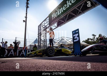 Monza, Italie. 01 Sep, 2024. BORTOLETO Gabriel (soutien-gorge), Invicta Racing, Dallara F2 2024, portrait lors de la 11ème manche du Championnat FIA de formule 2 2024 du 30 août au 1er septembre 2024 sur l'Autodromo Nazionale Monza, à Monza, Italie - photo Sebastian Rozendaal/Agence photo néerlandaise/DPPI crédit : DPPI Media/Alamy Live News Banque D'Images