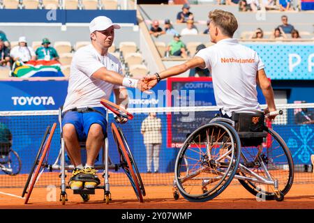 Paris, France. 01 Sep, 2024. PARIS, FRANCE - 1er SEPTEMBRE : Niels Vink, des pays-Bas, et Sam Schroder, des pays-Bas, en compétition dans la demi-finale des Quad doubles lors du jour 4 des Jeux paralympiques d'été de Tennis en fauteuil roulant - Paris 2024 à Roland Garros le 1er septembre 2024 à Paris, France. (Photo de Joris Verwijst/Agence BSR) crédit : Agence BSR/Alamy Live News Banque D'Images