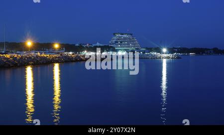 Hôtel Olympia, heure bleue, Vodice, Dalmatie, Croatie, Europe Banque D'Images