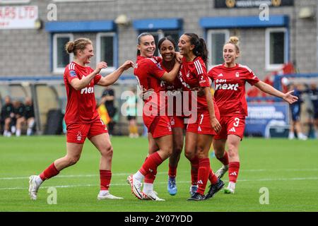 Telford, Royaume-Uni. 01 Sep, 2024. Telford, Angleterre, 1er septembre 2024 : Melissa Johnson (9 Nottingham Forest) célèbre son coup de force lors du match de la FA Womens National League entre Wolverhampton Wanderers et Nottingham Forest au SEAH Stadium de Telford, Angleterre (Natalie Mincher/SPP) crédit : SPP Sport Press photo. /Alamy Live News Banque D'Images