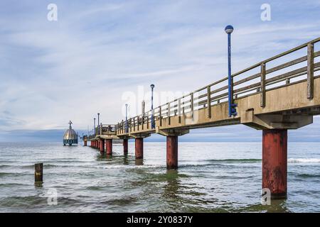 Jetée sur la côte de la mer Baltique à Zingst Banque D'Images