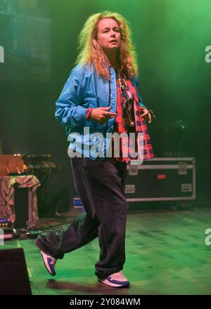 Larmer Tree Gardens dans le Wiltshire, Royaume-Uni. 31 août 2024. Samantha Morton, actrice primée devenue chanteuse, au festival End of the Road dans le Dorset, samedi 31 août crédit : Graham Tarrant/Alamy Live News Banque D'Images