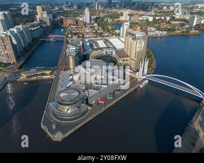 Vue aérienne du Lowry Centre, Salford Quays, Manchester, Royaume-Uni. Banque D'Images