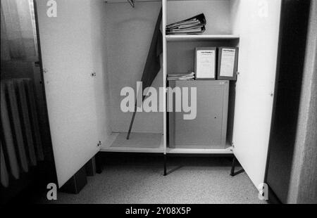 Allemagne, Berlin, 23 juin 1991, tribunal du district de Lichtenberg (juste à côté du siège de la Normannenstrasse Stasi), cabinet avec drapeau..., c'est là que Banque D'Images