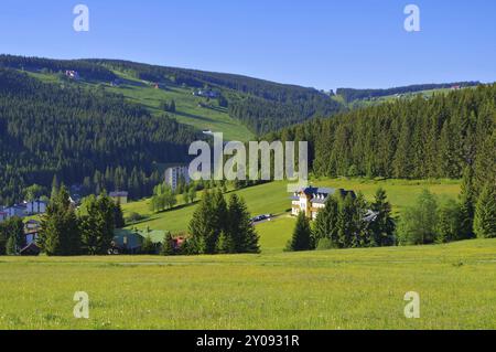 Petzer dans les montagnes des géants, Pec pod Snezkou dans les montagnes des géants en Bohême Banque D'Images