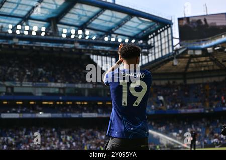 Londres, Royaume-Uni. 01 Sep, 2024. LONDRES, ANGLETERRE - 1er SEPTEMBRE : présentation du nouveau joueur Jadon Sancho pour Chelsea FC lors du match de premier League entre Chelsea FC et Crystal Palace FC à Stamford Bridge le 1er septembre 2024 à Londres, Royaume-Uni. Photo de Sebastian Frej crédit : Sebo47/Alamy Live News Banque D'Images