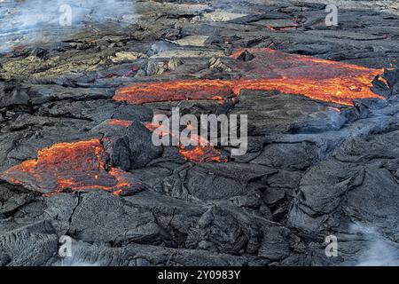 Magma à Fagradalsfjall éruption volcanique dans la péninsule de Reykjanes à environ 40 kilomètres de Reykjavik, Islande, Europe Banque D'Images