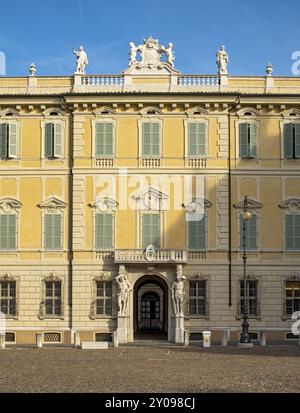 Palazzo Bianchi, Piazza Sordello, Mantoue, Mantoue, Italie, Europe Banque D'Images