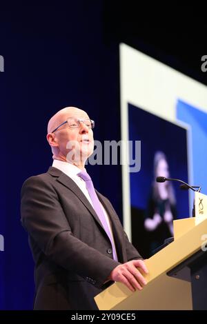 Édimbourg, Royaume-Uni 1er septembre 2024. John Swinney, premier ministre de l’Écosse et chef du parti politique SNP, prononce un discours de ralliement aux fidèles à l’issue de la conférence annuelle 2024 à Édimbourg. Crédit : Brian Wilson/Alamy Live News Banque D'Images