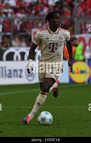 Munich, Allemagne. 01 Sep, 2024. MUNICH, ALLEMAGNE - 1er SEPTEMBRE : Mathys tel du Bayern Muenchen lors du match de Bundesliga opposant le FC Bayern Muenchen au SC Freiburg à l'Allianz Arena le 1er septembre 2024 à Munich, Allemagne.240901 SEPA 24 015 - 20240901 PD18726 crédit : APA-PictureDesk/Alamy Live News Banque D'Images