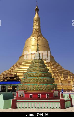 Shwemawdaw Pagode à Bago au Myanmar Banque D'Images