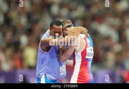 Stade de France, Paris, France. 01 Sep, 2024. Timothée Adolphe de France en action dans le 400m masculin - finale T11 lors des Jeux paralympiques de Paris 2024 au stade de France, Paris, France. Ulrik Pedersen/CSM/Alamy Live News Banque D'Images