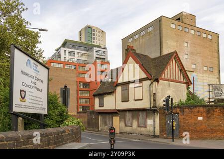 Ipswich, Suffolk, Angleterre, Royaume-Uni, mai 27, 2017 : vue sur College St et St Peter's par le Waterfront Banque D'Images