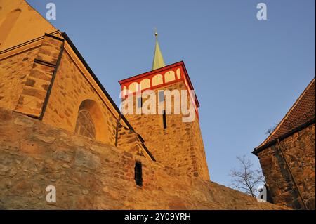 Église Saint-Michel dans la vieille ville de Bautzen au soleil du soir Banque D'Images