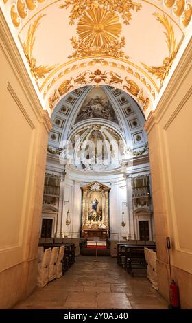 Aranjuez, Madrid, Espagne- 16 août 2024 : chapelle dans le Palais Royal d'Aranjuez Banque D'Images