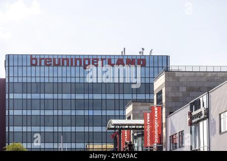 Breuningerland Department Stores, Sindelfingen. Breuninger, basée à Stuttgart, se positionne sur le segment haut de gamme avec un accent particulier sur le textile. Le 1 Banque D'Images