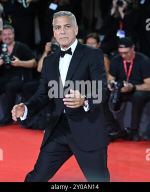 Venise, Italie. 01 Sep, 2024. L'acteur américain George Clooney assiste à la première de Wolfs au 81e Festival du film de Venise à Venise, en Italie, le dimanche 1er septembre 2024. Photo de Rune Hellestad/ crédit : UPI/Alamy Live News Banque D'Images
