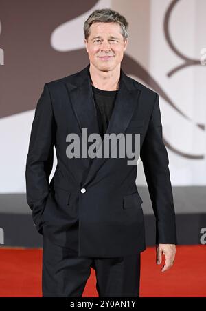 Venise, Italie. 01 Sep, 2024. L'acteur américain Brad Pitt assiste à la première de Wolfs au 81e Festival du film de Venise à Venise, en Italie, le dimanche 1er septembre 2024. Photo de Rune Hellestad/ crédit : UPI/Alamy Live News Banque D'Images