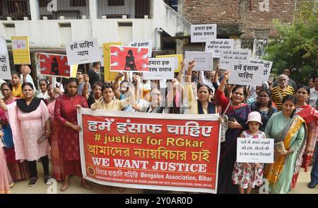Patna, Inde. 01 Sep, 2024. PATNA, INDE - 1er SEPTEMBRE : des membres de l'Association Bengalee du Bihar manifestent lors d'une manifestation contre l'incident du RG Kar Medical College, Kolkata et d'autres revendications sur la route de Khazanchi le 1er septembre 2024 à Patna, en Inde. (Photo de Santosh Kumar/Hindustan Times/Sipa USA ) crédit : Sipa USA/Alamy Live News Banque D'Images