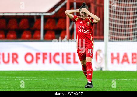 Liège, Belgique. 31 août 2024. Noemie Gelders (10 ans) de Standard marque une deuxième pénalité pour Standard et il est 2-1 So Standard célèbre lors d'un match de football féminin entre Standard Femina de Liege et SV Zulte Waregem dames le 1er jour de la saison 2024 - 2025 dans la Super League belge Lotto Womens, le samedi 31 août 2024 à Liège, BELGIQUE . Crédit : Sportpix/Alamy Live News Banque D'Images