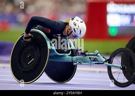 Paris, France. 1er septembre 2024, Paris, France. Melanie Woods dans la finale du para Athlétisme féminin 800m - T54 au stade de France le jour 4 des Jeux Paralympiques de Paris 2024. Crédit Roger Bool / Alamy Live News Banque D'Images