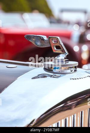 Une Bentley exposée au concours of Elegance 2024 Banque D'Images