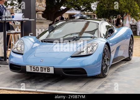 Supercar présentée aux visiteurs du concours d'élégance 2024 Banque D'Images