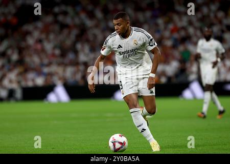 Madrid, Espagne. 01 Sep, 2024. Madrid, Royaume d'Espagne ; 01.09.2024.- le Real Madrid bat le Real Betis le jour 4 de la ligue espagnole de football. Avec des buts de Kylian Mbpaeé, ses deux premiers au stade Santiago Bernabeu (pénalité de 67' et 75') ont battu Betis. Crédit : Juan Carlos Rojas/dpa/Alamy Live News Banque D'Images