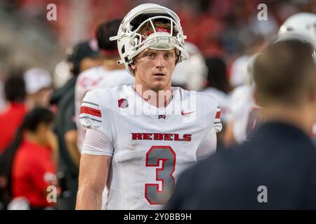 31 août 2024 : le quarterback Matthew Sluka (3 ans) des rebelles de l'UNLV lors d'un match entre les rebelles de l'UNLV et les Cougars de Houston à Houston, Texas. Trask Smith/CSM Banque D'Images
