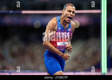 Roderick Townsend de l’équipe des États-Unis remporte l’or au saut en hauteur masculin T47 lors des para Athlétisme des Jeux paralympiques de Paris 2024, dimanche, Septembe Banque D'Images