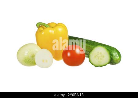 Légumes (concombre, poivron jaune, oignon et tomate) facultatifs Banque D'Images