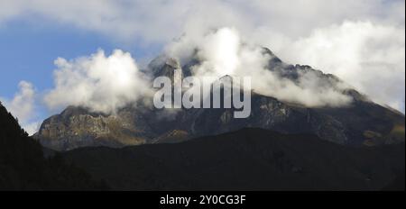 Montagne sacrée Khumbi Yul Lha, Parc National de l'Everest, Népal, Asie Banque D'Images