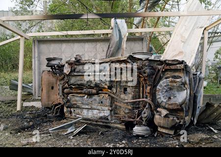 Kiev, Ukraine. 02 septembre 2024. KIEV, UKRAINE - 2 SEPTEMBRE 2024 - Une voiture est endommagée par l'attaque de missiles russes, Kiev, capitale de l'Ukraine. Crédit : Ukrinform/Alamy Live News Banque D'Images