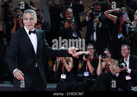Venise, Italie. 01 Sep, 2024. Georges Clooney présent à la première Wolfs dans le cadre du 81e Festival international du film de Venise, à Venise, en Italie, le 1er septembre 2024. Photo Aurore MARECHAL/ABACAPRESS. COM Credit : Abaca Press/Alamy Live News Banque D'Images