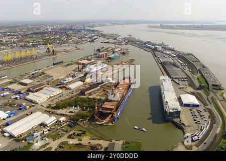 Photo aérienne du port nord de Bremerhaven. Photo aérienne Bremerhaven Banque D'Images