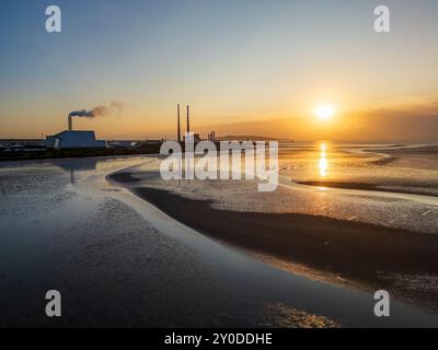 Lever du soleil sur une marée basse Sandymount Strand Banque D'Images