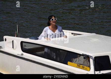 Venise Lido, Italie. 30 août 2024. Rocío Muñoz Morales arrive au quai de l'hôtel Excelsior dans le Lido de Venise pour le 81e festival du film de Venise. Crédit : @ALollo/ Banque D'Images