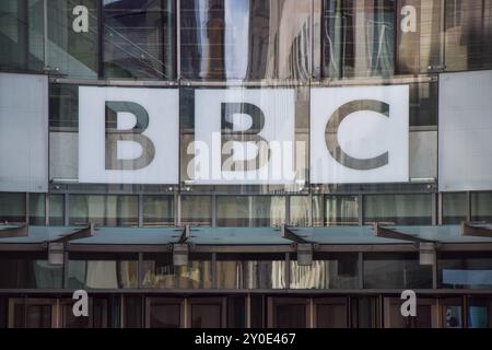 Londres, Royaume-Uni. 10 juillet 2023. Vue extérieure du siège de la BBC dans le centre de Londres. Crédit : Vuk Valcic/Alamy Banque D'Images