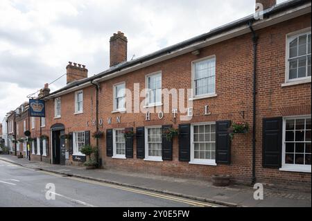 Extérieur du Crown Hotel & Pub un hôtel 4 étoiles sur High Street Old Amersham Buckinghamshire Angleterre Royaume-Uni Banque D'Images