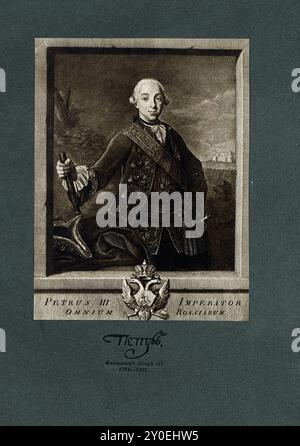 Pierre III de Russie. 1761-1762 Pierre III Fyodorovitch (1728-1762) fut empereur de Russie du 5 janvier 1762 au 9 juillet de la même année, date à laquelle il fut renversé par sa femme Catherine II. Il est né dans la ville allemande de Kiel sous le nom de Charles Pierre Ulrich de Schleswig-Holstein-Gottorp (allemand : Karl Peter Ulrich von Schleswig-Holstein-Gottorp), petit-fils de Pierre le Grand et arrière-petit-fils de Charles XI de Suède. Banque D'Images