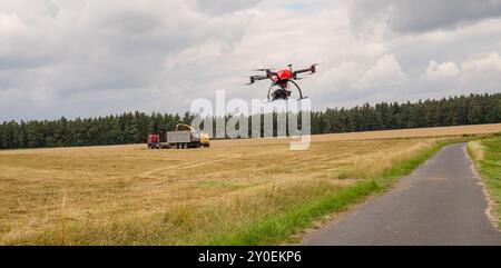 Vintage Octocopter Camera-Drone avec Gimbal Flying, 2014 Banque D'Images