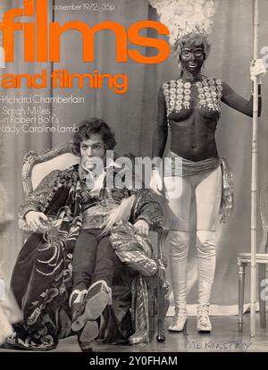 Films et tournage nov. 1972 - couverture de magazine vintage - photographe inconnu - transcription de texte [ novembre 1972 35p ms et tournage de Richard Chamberlain Sarah Miles dans Robert Bolts Lady Caroline Lamb M MCKINSTRY ] POUR USAGE ÉDITORIAL SEULEMENT ! Banque D'Images