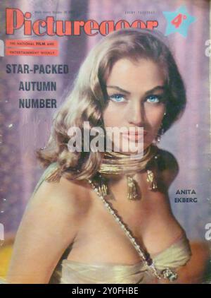 Oct 20 1956 Anita Ekberg - couverture de magazine vintage - photographe inconnu - transcription de texte [ CHAQUE CRUROUAY Pictuback LE FILM NATIONAL ET DE DIVERTISSEMENT HEBDOMADAIRE NUMÉRO D'AUTOMNE PLEIN D'ÉTOILES d ANITA EKBERG ] POUR UN USAGE ÉDITORIAL SEULEMENT ! Banque D'Images