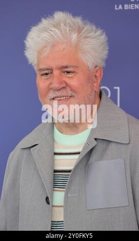 Venise, Italie. 02 septembre 2024. VENISE, ITALIE - 02 SEPTEMBRE : Pedro Almodóvar participe à la conférence photo 'The Room Next Door' lors du 81e Festival international du film de Venise au Palazzo del Casino le 02 septembre 2024 à Venise, Italie. Crédit : Matteo Chinellato/Alamy Live News Banque D'Images