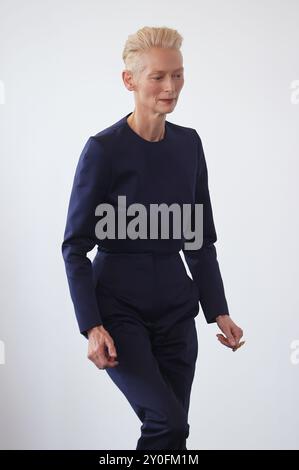 Venise, Italie. 02 septembre 2024. VENISE, ITALIE - 02 SEPTEMBRE : Tilda Swinton assiste à la photocall 'The Room Next Door' lors du 81e Festival international du film de Venise au Palazzo del Casino le 02 septembre 2024 à Venise, Italie. Crédit : Matteo Chinellato/Alamy Live News Banque D'Images