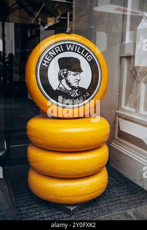 Vienne, Autriche - 5 août 2024 : vitrine Henri Willig au fromage néerlandais dans le centre de Vienne Banque D'Images