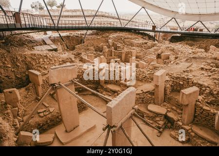 Gobekli Tepe site archéologique néolithique datant de 10 millénium av. J.-C., grandes structures circulaires avec des piliers de pierre massifs, Potbelly Hill, Sanliurf Banque D'Images