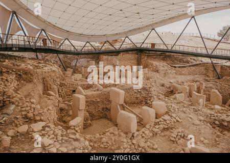 Gobekli Tepe site archéologique néolithique datant de 10 millénium av. J.-C., grandes structures circulaires avec des piliers de pierre massifs, Potbelly Hill, Sanliurf Banque D'Images